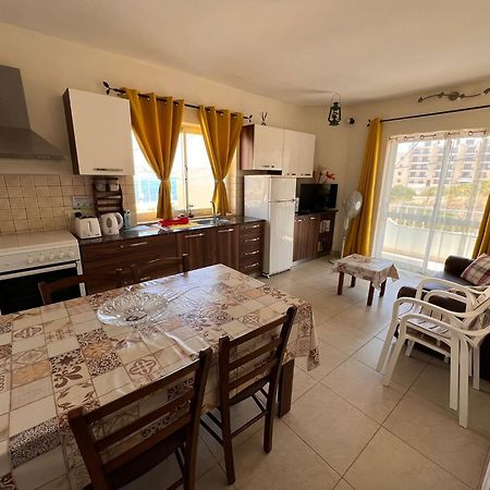Fiesta Apartment Seaview Mellieha Ngoại thất bức ảnh